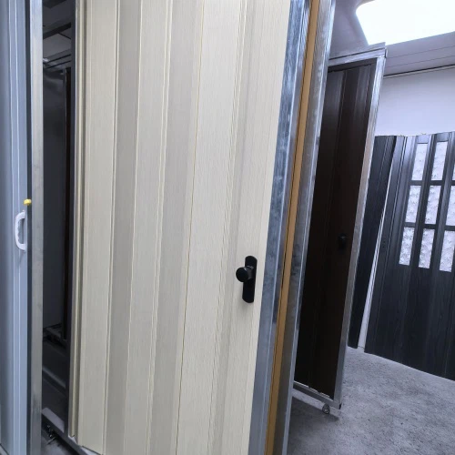 세련된 주방 및 욕실 디자인을위한 맞춤형 PVC 접이식 도어